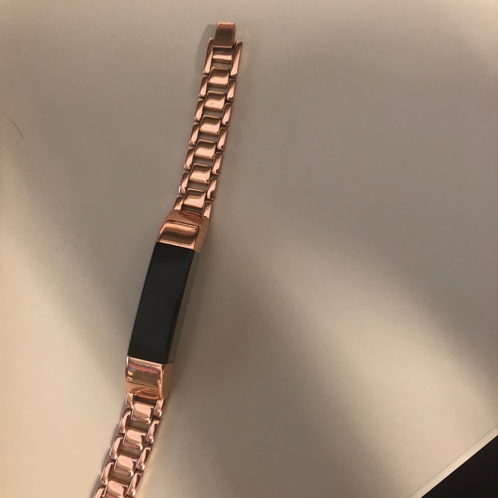 Fitbit Alta works awesome!